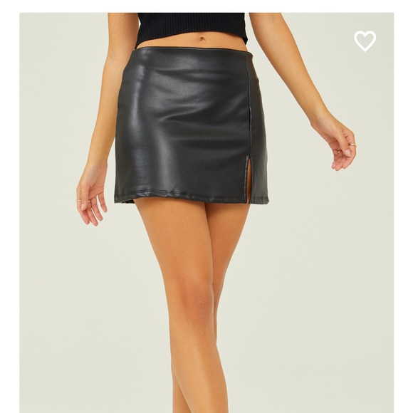 🖤NWT🖤 Women’s Zara black leather miniskirt - Picture 12 of 12